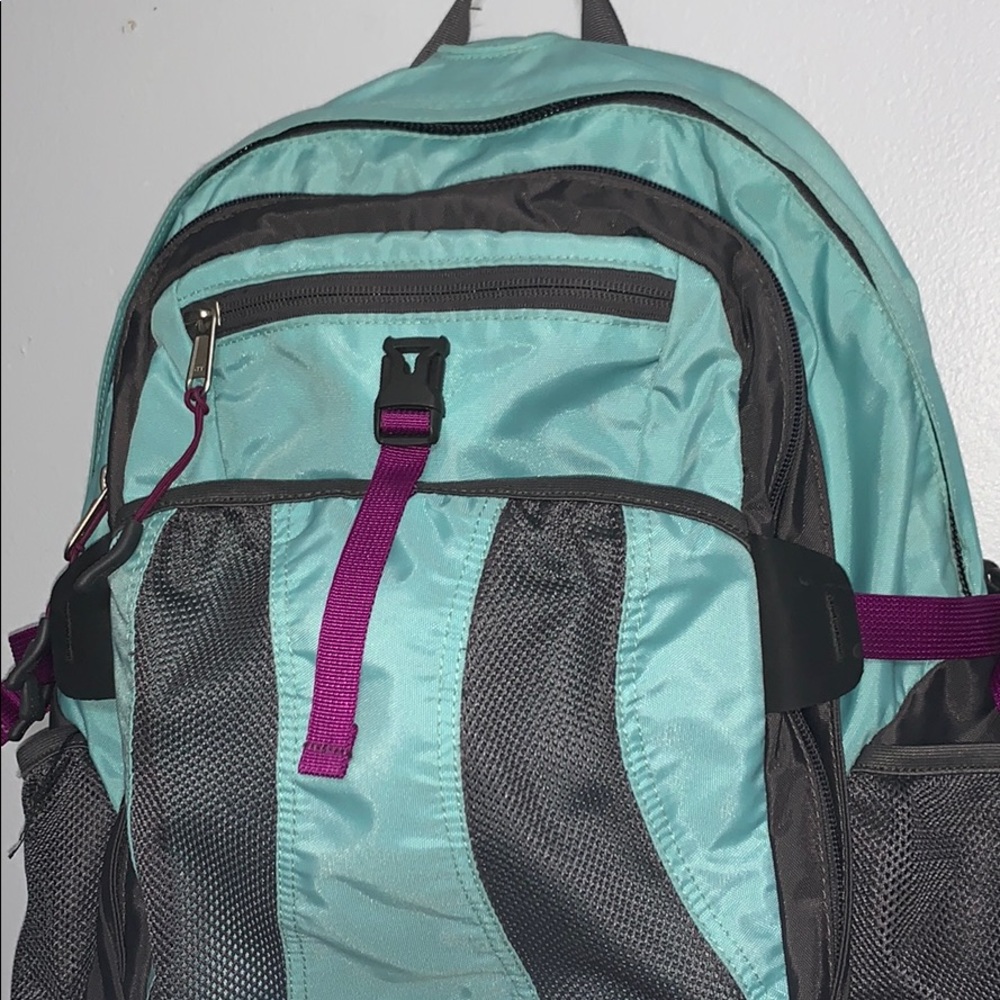 The North Face Recon Backpack - Picture 3 of 6